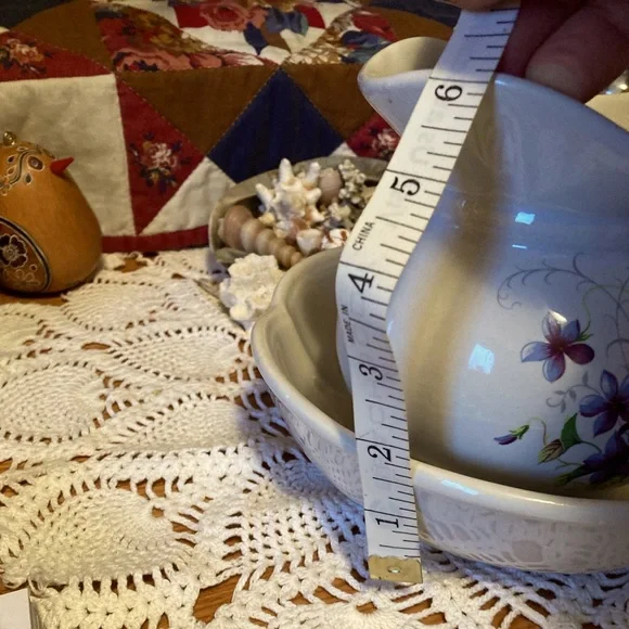 Bowl & Pitcher Set/2, 5.5” T x 8” W, w/floral pattern - Picture 4 of 15